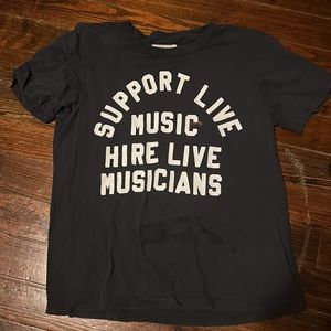 Imogene + Willie “Support Live Music” Tee. Size L.